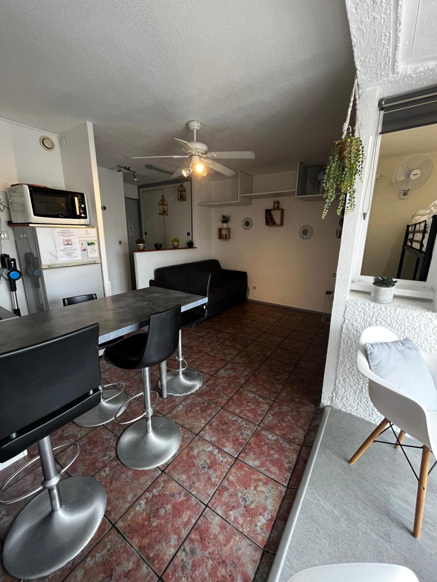 Appartement Sur Le Port De グリュイッサン エクステリア 写真